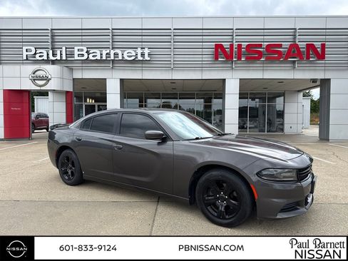 Used 2021 Dodge Charger SXT w/ Leather Interior Group RWD image 1