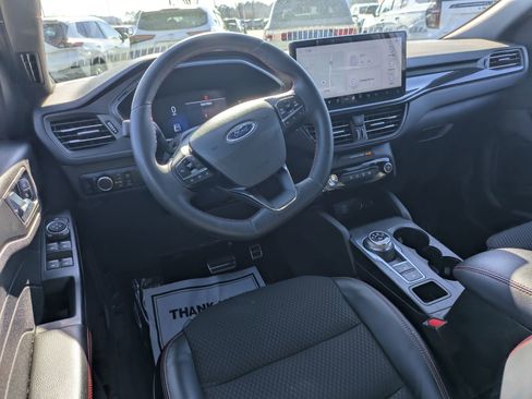 Used 2023 Ford Escape ST-Line image 30