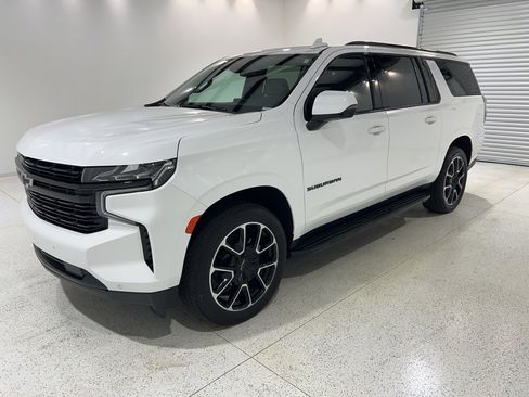 Used 2023 Chevrolet Suburban RST w/ Luxury Package image 8