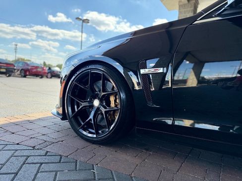 Used 2017 Cadillac CTS V w/ Luxury Package image 7