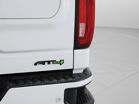 Used 2020 GMC Sierra 1500 AT4 w/ AT4 Premium Package AWD/4WD image 29