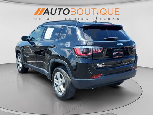 Used 2024 Jeep Compass Latitude AWD/4WD image 5
