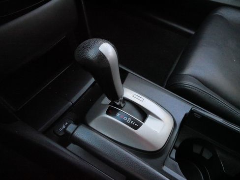 Used 2010 Honda Accord EX-L image 24