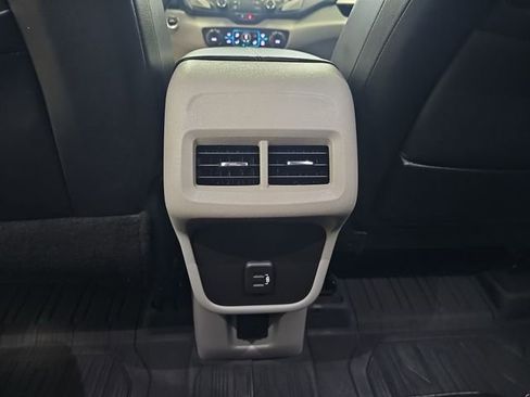 Used 2022 GMC Terrain SLT w/ Infotainment Package II AWD/4WD image 40