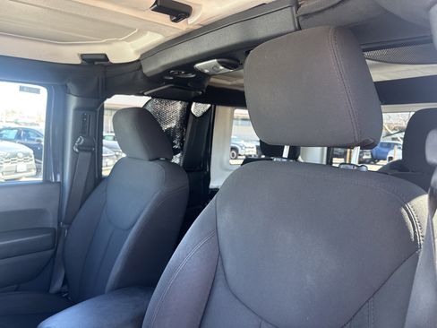 Used 2016 Jeep Wrangler Unlimited Sport w/ Quick Order Package 24S image 13