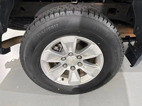 Used 2020 Chevrolet Silverado 1500 LT w/ Convenience Package RWD image 12