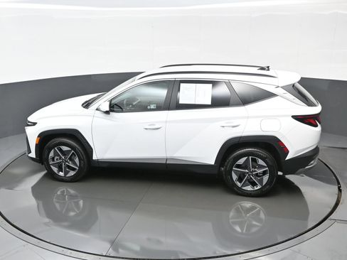 Used 2025 Hyundai Tucson SEL AWD/4WD image 35