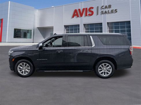 Used 2023 Chevrolet Suburban Premier image 10
