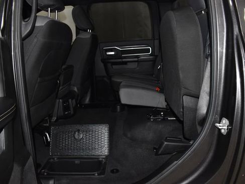 Used 2024 RAM 2500 Big Horn image 32