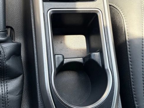 Used 2022 Toyota Tacoma Limited AWD/4WD image 26