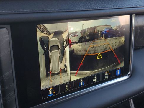 Used 2024 GMC Yukon Denali image 29