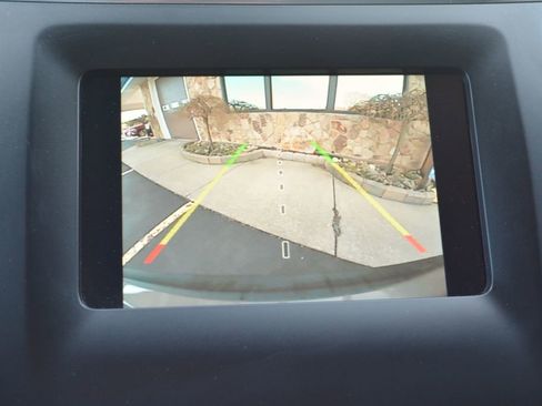 Used 2020 Jeep Cherokee Latitude Plus w/ Cold Weather Group image 20