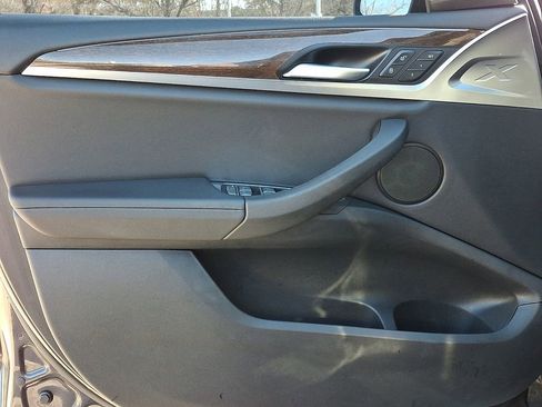 Used 2023 BMW X3 xDrive30i w/ Premium Package w/ZPA image 12