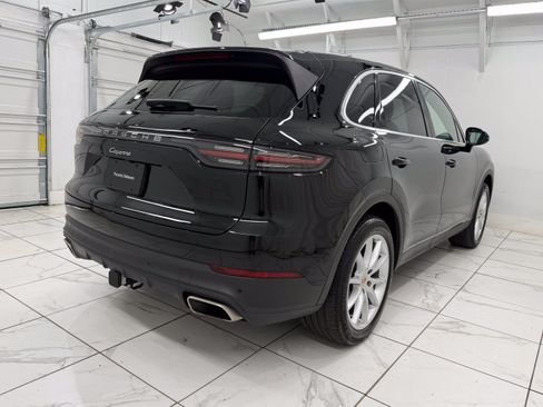 Certified 2023 Porsche Cayenne AWD/4WD image 12