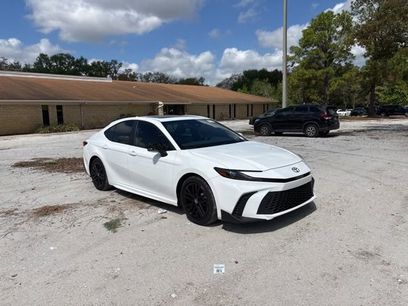 Used 2025 Toyota Camry SE w/ Multimedia Upgrade Package