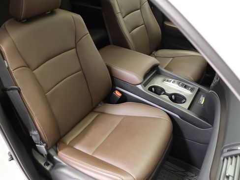 Used 2025 Honda Passport EX-L image 48