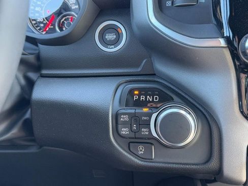 Used 2025 RAM 1500 Big Horn AWD/4WD image 25