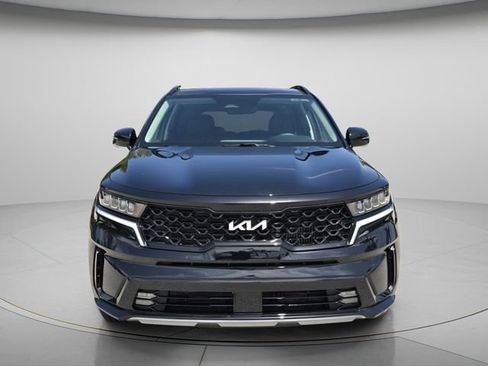 Used 2022 Kia Sorento EX w/ Panoramic Sunroof Package FWD image 4