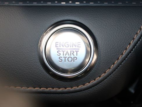 New 2025 Lincoln Nautilus Premier w/ Equipment Group 102A image 42