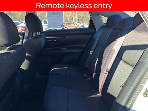 Used 2016 Nissan Altima 2.5 SR image 10