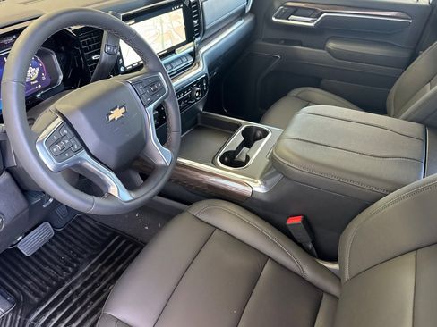 New 2026 Chevrolet Silverado 3500 LT w/ All Star Edition AWD/4WD image 10