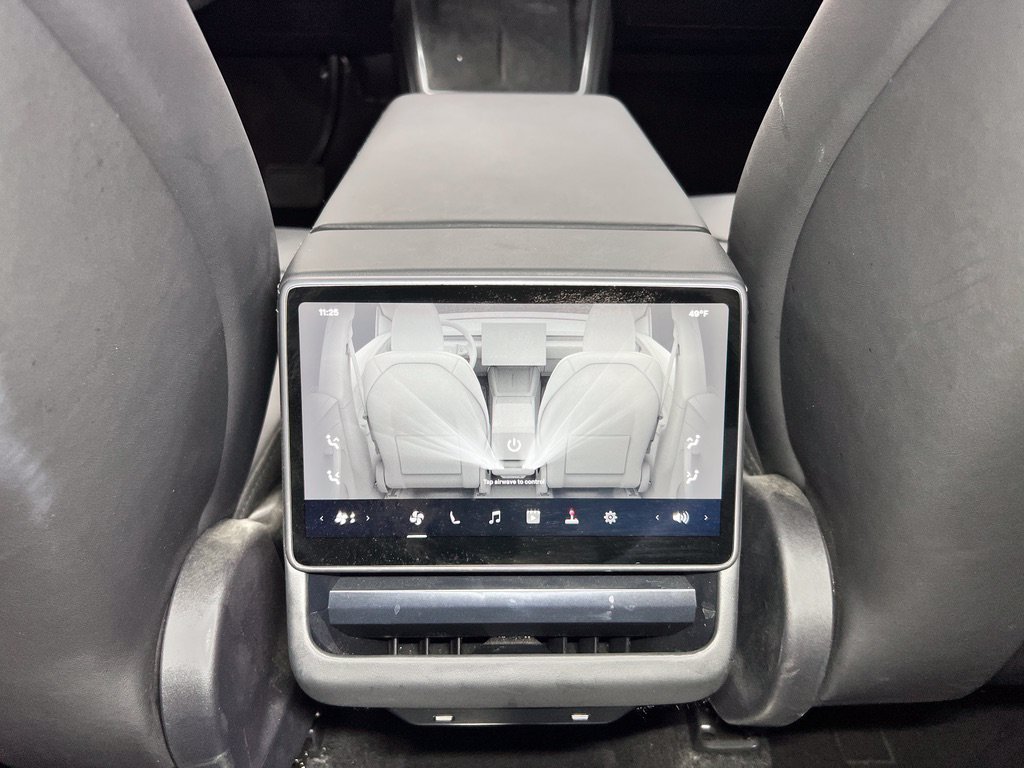 Used 2026 Tesla Model Y Long Range RWD image 17