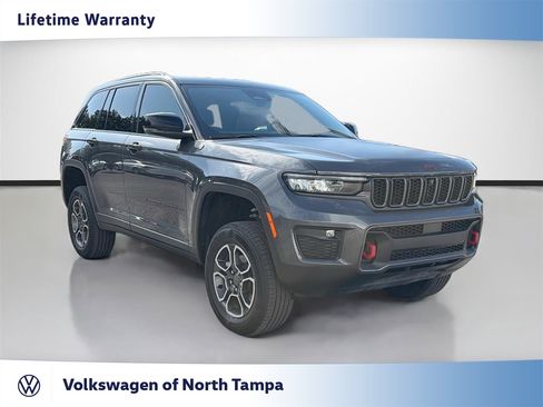 Used 2022 Jeep Grand Cherokee Trailhawk AWD/4WD image 1