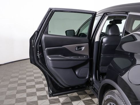 Used 2022 Nissan Murano SV image 17