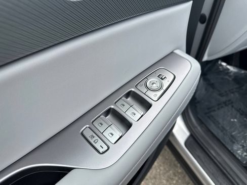 Used 2025 Hyundai Palisade SEL AWD/4WD image 18