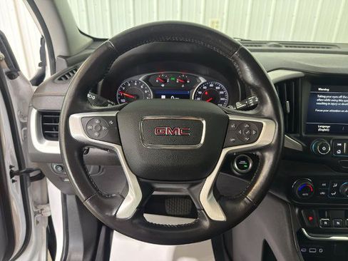 Used 2020 GMC Terrain SLE w/ Driver Convenience Package FWD image 3
