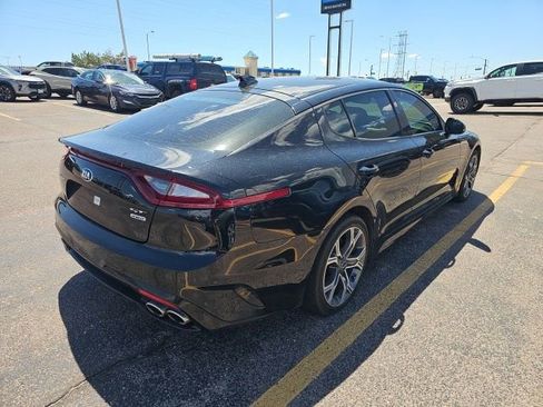 Used 2018 Kia Stinger GT1 AWD/4WD image 3