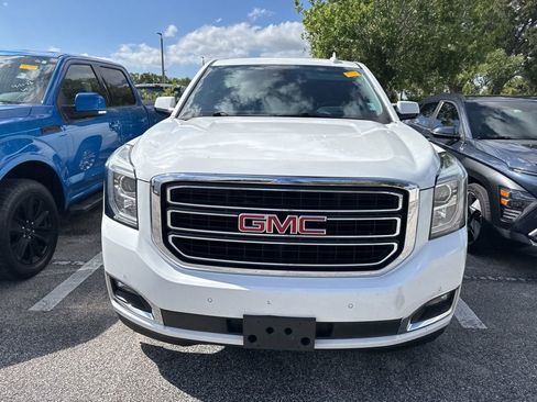 Used 2020 GMC Yukon XL SLT image 2