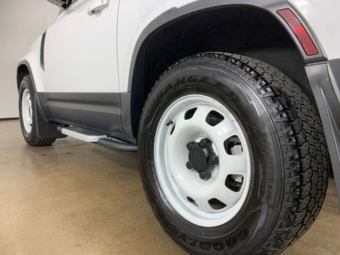 Used 2022 Land Rover Defender 90 S AWD/4WD image 15