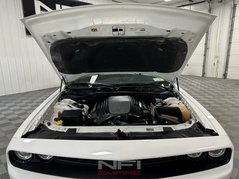 Used 2016 Dodge Challenger R/T RWD image 43