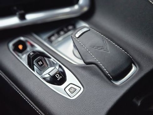Used 2022 Chevrolet Corvette Stingray Preferred Cpe w/ Z51 Performance Package RWD image 24