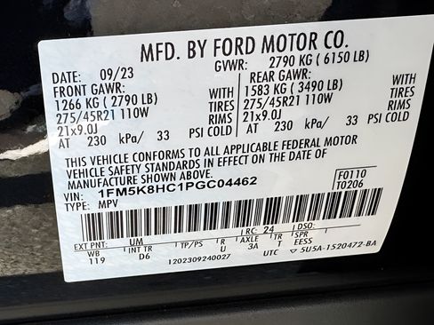 Used 2023 Ford Explorer Platinum w/ Technology Package AWD/4WD image 45