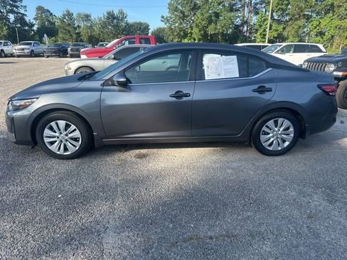 Used 2025 Nissan Sentra S FWD image 3