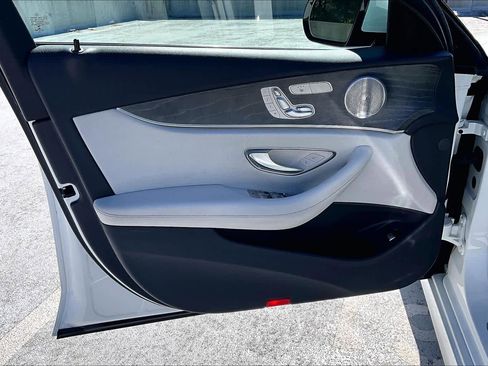 Used 2021 Mercedes-Benz E 350 Sedan image 20