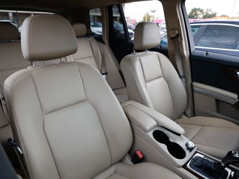 Used 2012 Mercedes-Benz GLK 350 2WD image 16