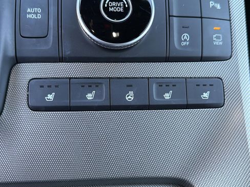 Used 2022 Hyundai Palisade Calligraphy image 17