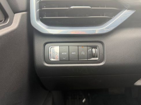 Used 2026 GMC Acadia Elevation w/ Elevation Premium Package AWD/4WD image 16