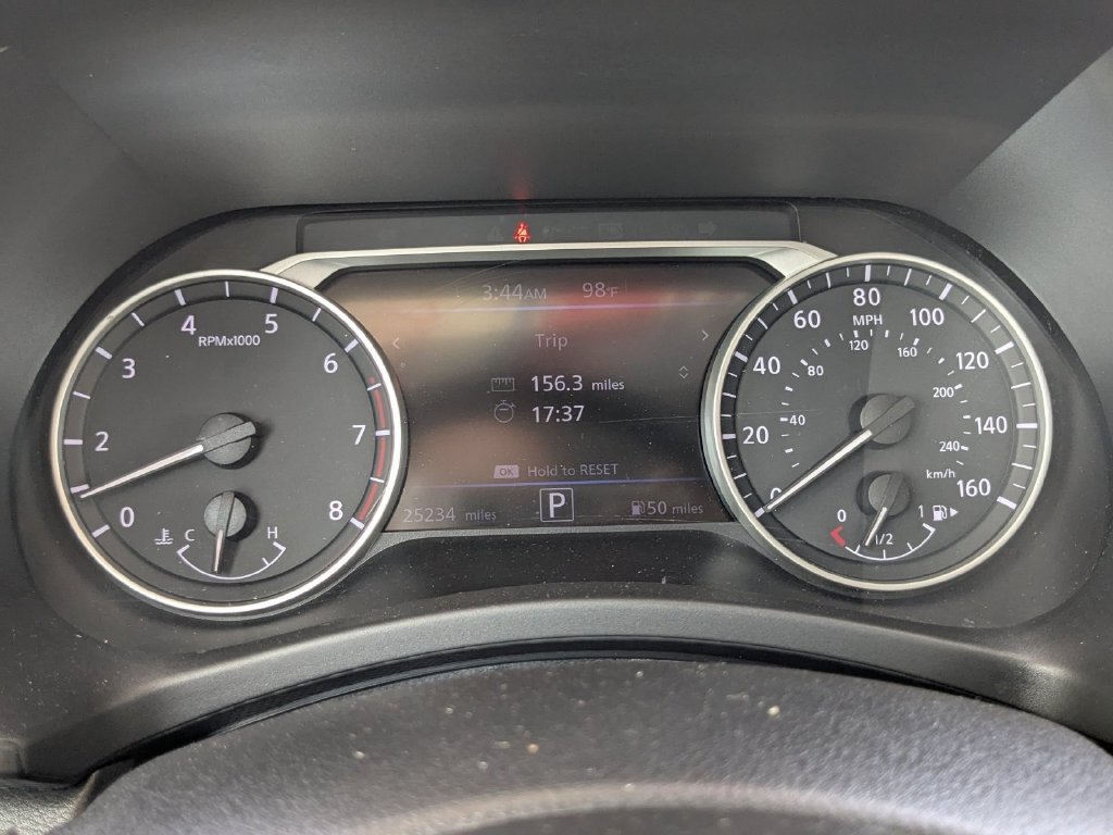 Used 2025 Nissan Sentra SR w/ SR Premium Package FWD image 29