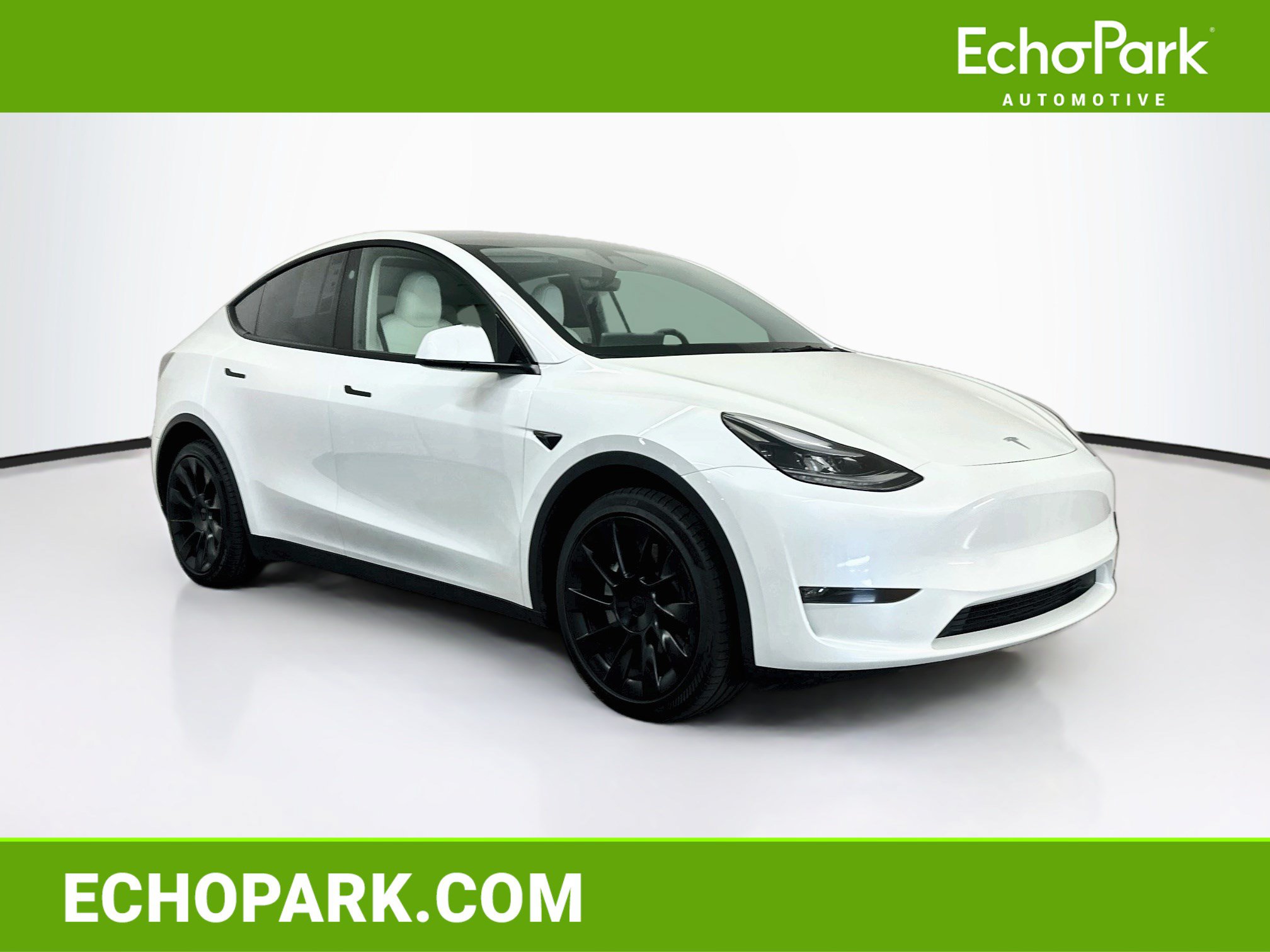 Used 2025 Tesla Model Y Long Range AWD/4WD image 1