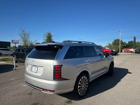 New 2026 Hyundai Palisade Calligraphy FWD image 8