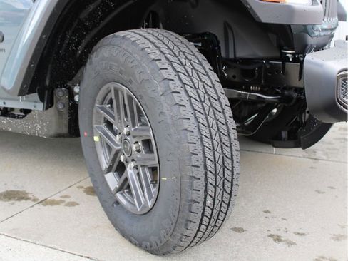 New 2026 Jeep Gladiator Sport image 39