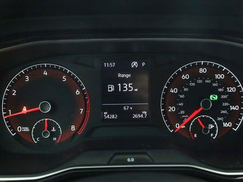 Used 2021 Volkswagen Jetta SE w/ SE Cold Weather Package image 15