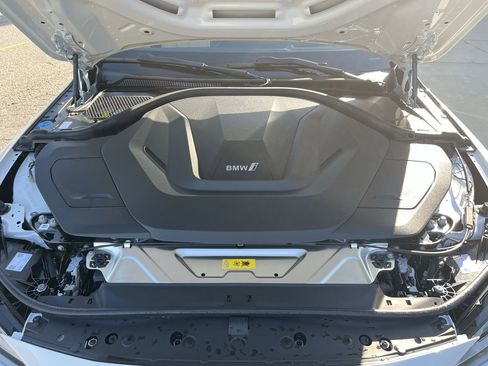 Used 2026 BMW i4 eDrive40 w/ Premium Package image 39