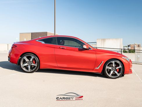 Used 2018 INFINITI Q60 Red Sport 400 w/ Pro Active Package image 8