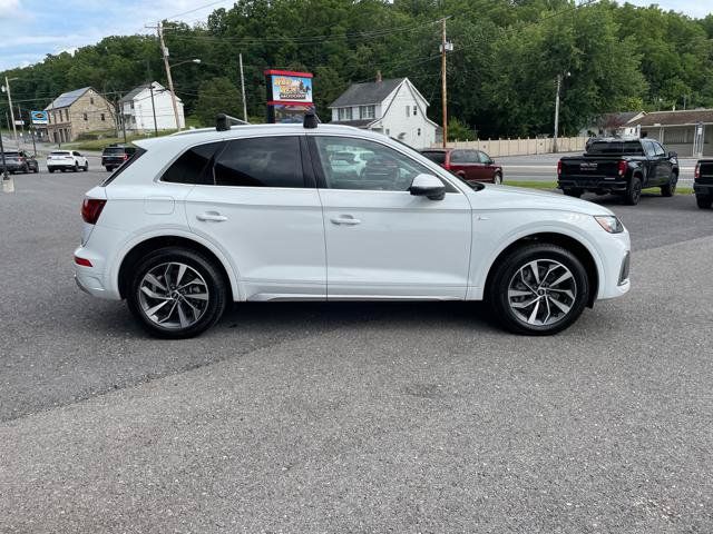 Used 2022 Audi Q5 2.0T Premium Plus w/ Premium Plus Package AWD/4WD image 9