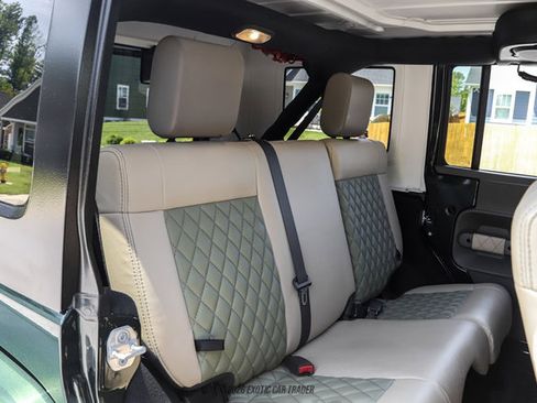 Used 2010 Jeep Wrangler Unlimited Rubicon w/ Dual Top Group AWD/4WD image 64
